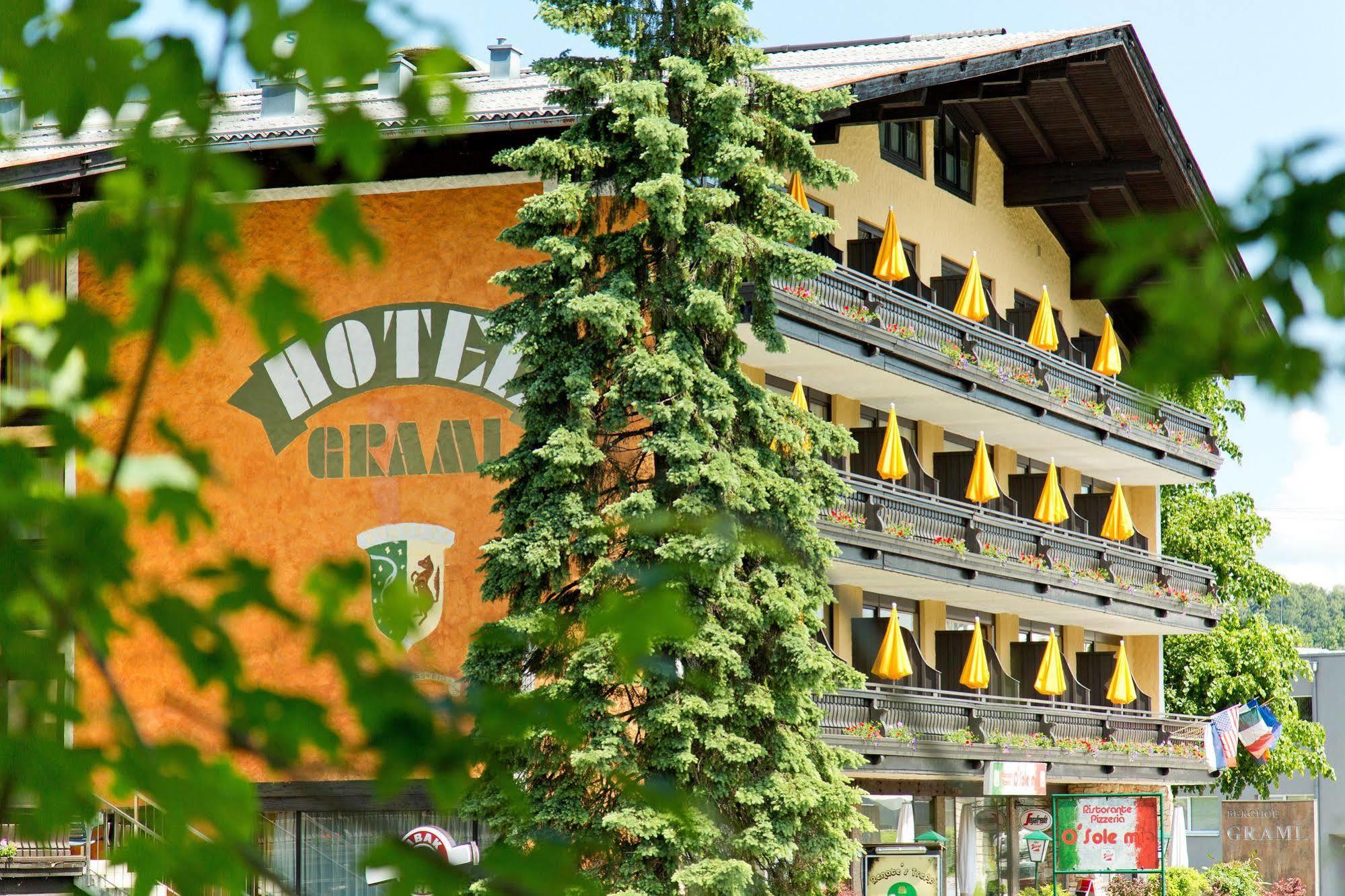 Hotel Berghof Graml Хальванг Экстерьер фото